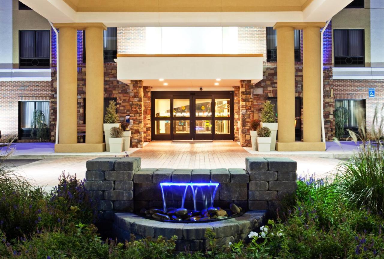 Holiday Inn Express Johnson City By Ihg Exterior foto